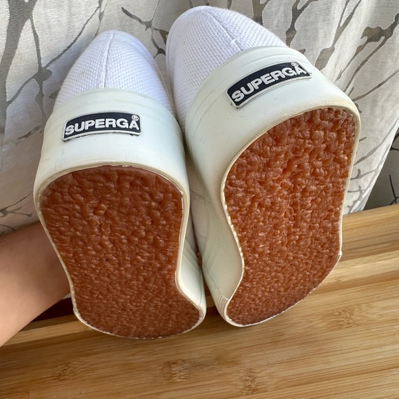 NWOB Superga Women's White Canvas Platform Sneakers - Picture 5 of 7